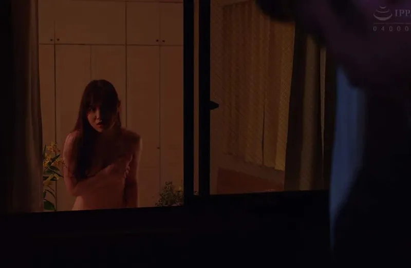 Em hotgirl cạnh nhà ông chồng ông chồng cạnh nhà thường xuyên thay đồ ở ngay cửa sổ