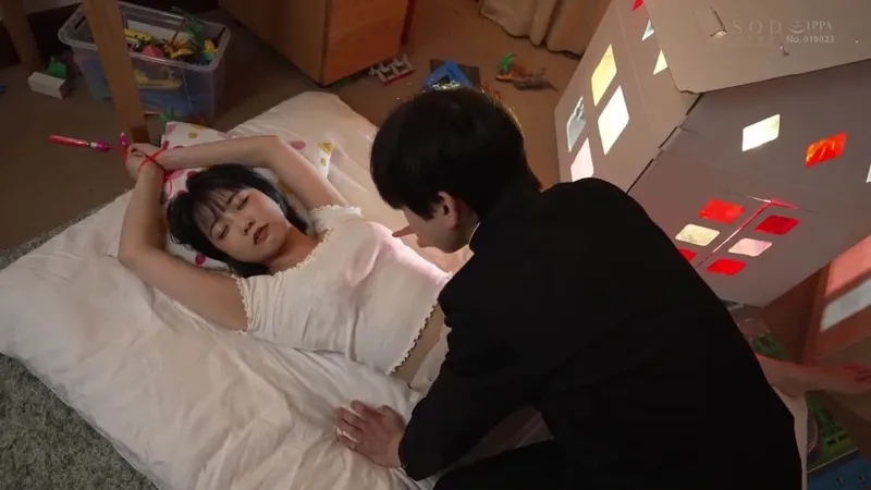 Trả thù anh trai thường xuyên bắt nạt bằng cách địt em ghệ anh ấy