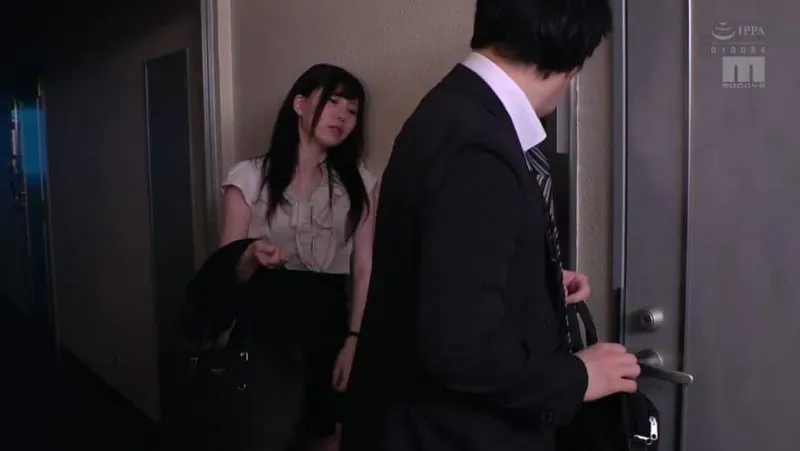 Vợ yêu nhà đối diện nhận nhầm tôi là chồng trong một hôm say xỉn